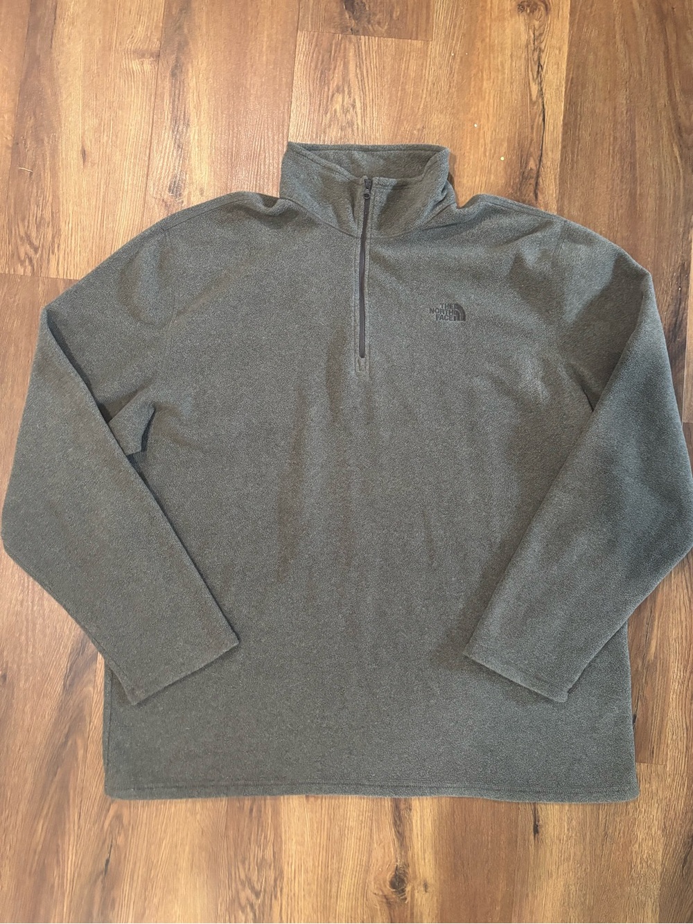 The North Face Men's Dark Gray Quarter-Zip Fleece Pullover 2XL Mid Layer